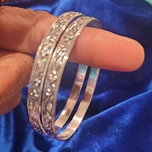 925 Stering Silver Floral Engraved Ladies Bangle Bracelet Set Of Two Size 8